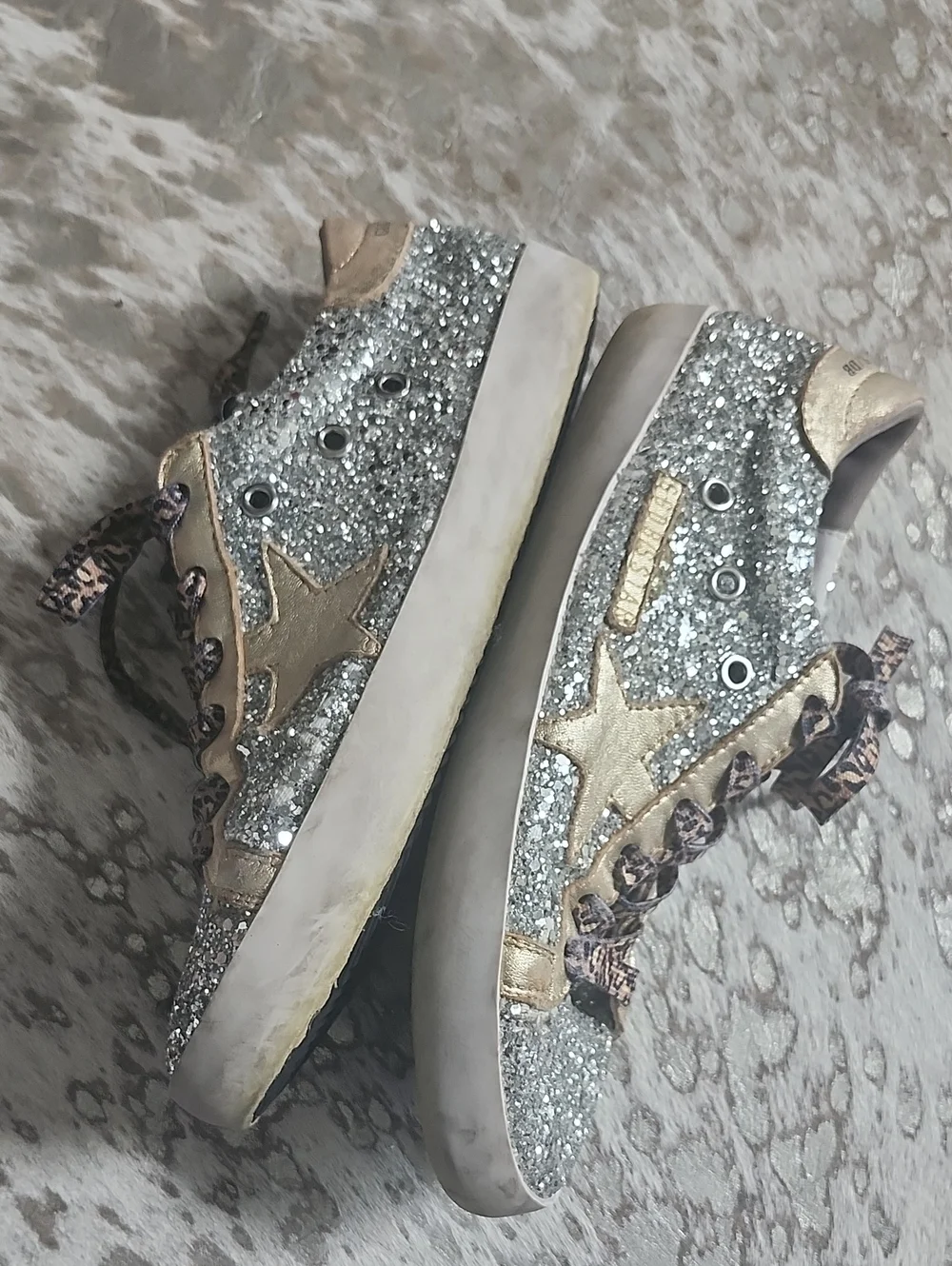 Golden Goose Super-Star Low Top Sneakers in Silver Glitter Sz41